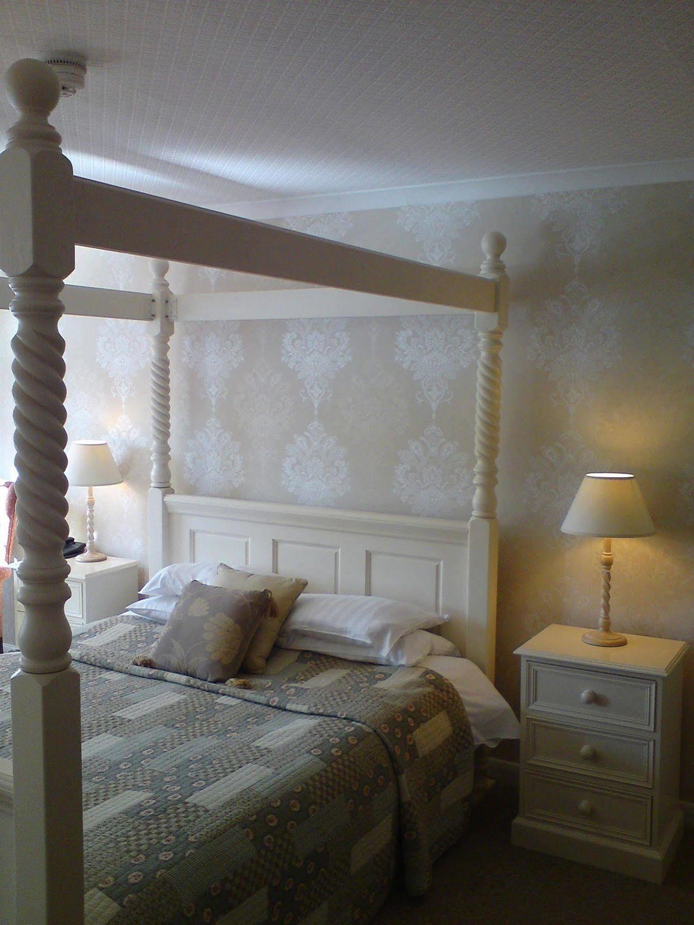 String Of Horses Inn